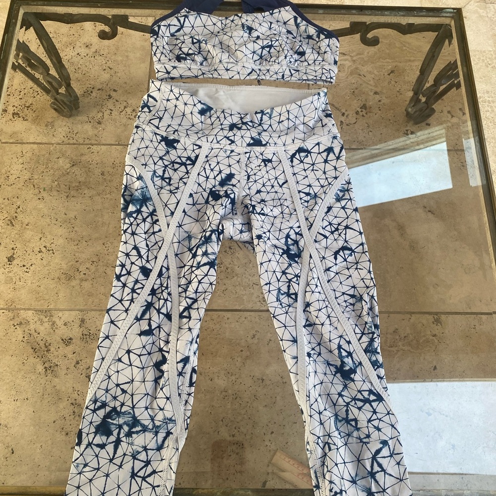 Lululemon set crops and top